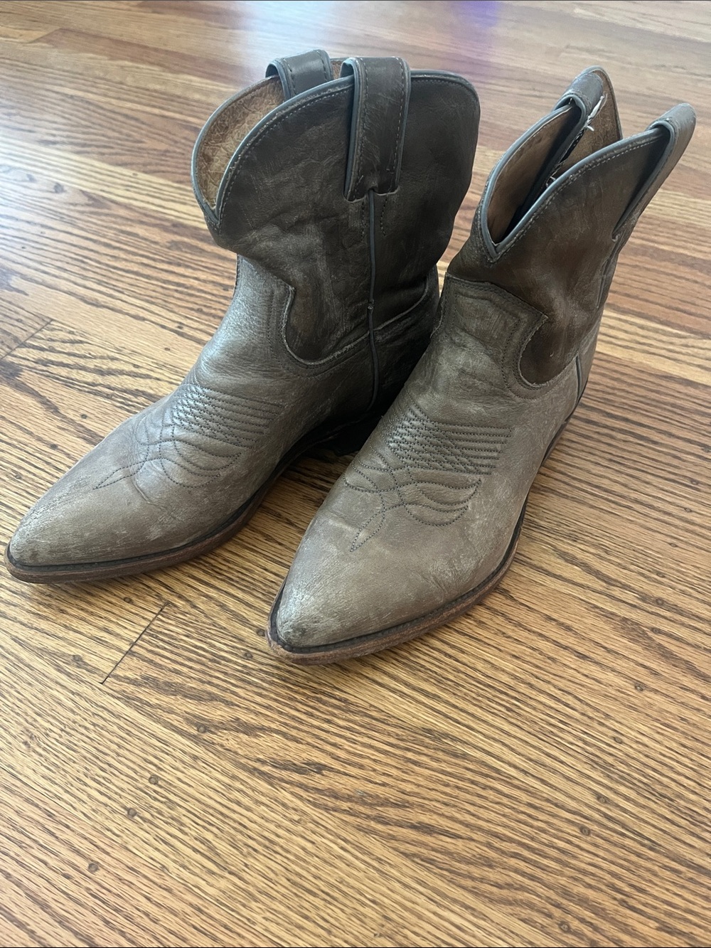 Frye “Billy” Ankle Boots Size 9